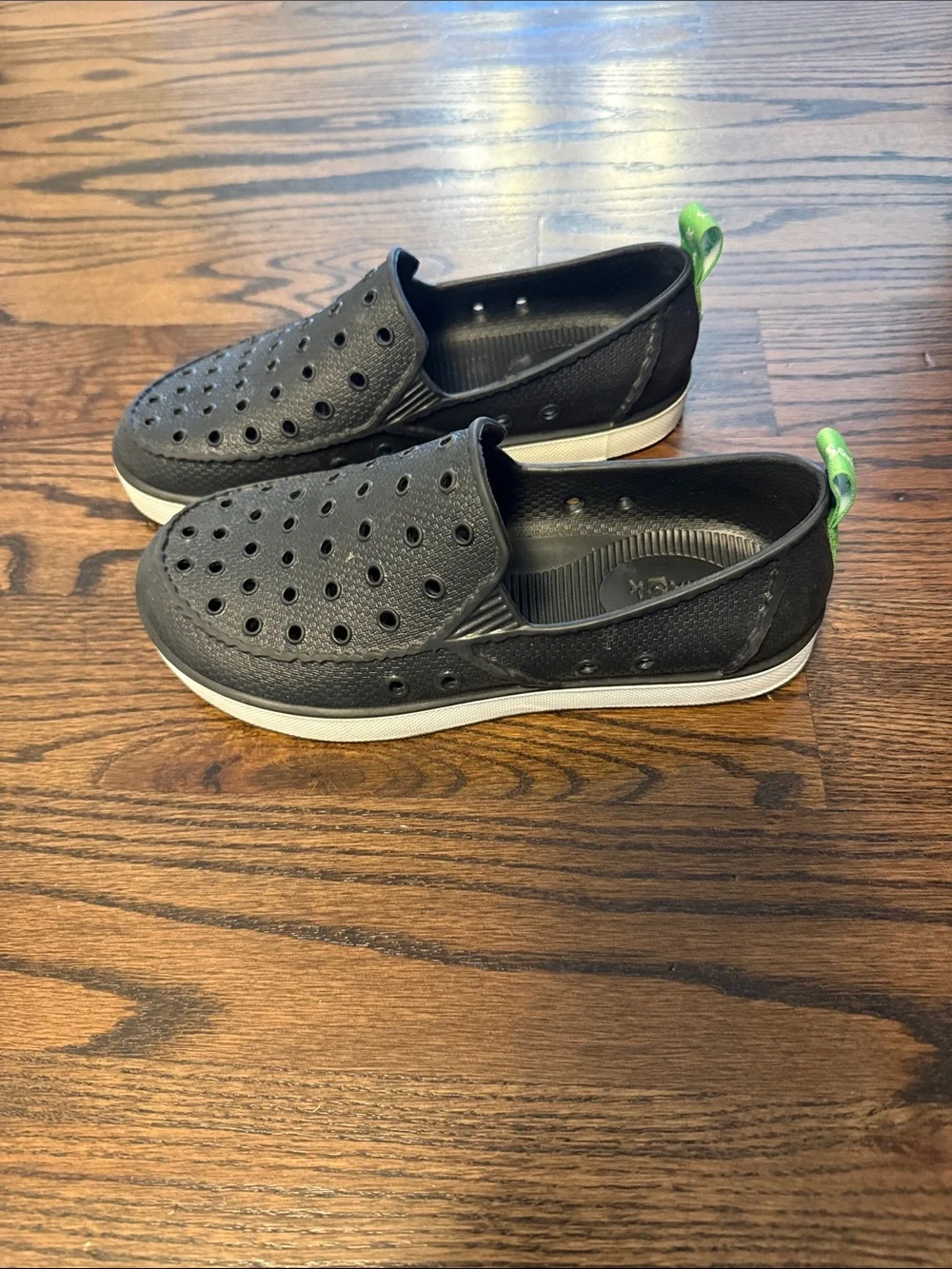 Sanuk excellent used