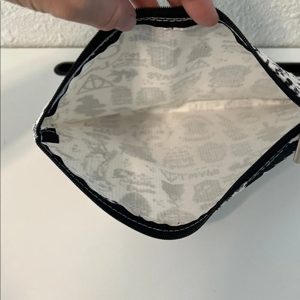 Harry Potter Themed Pouch -NWOT