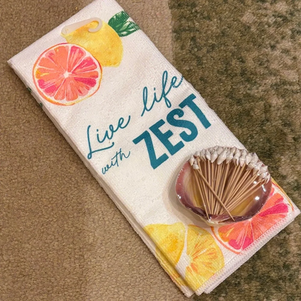 NWT Shell Tip Toothpicks in Shell & Citrus Towel