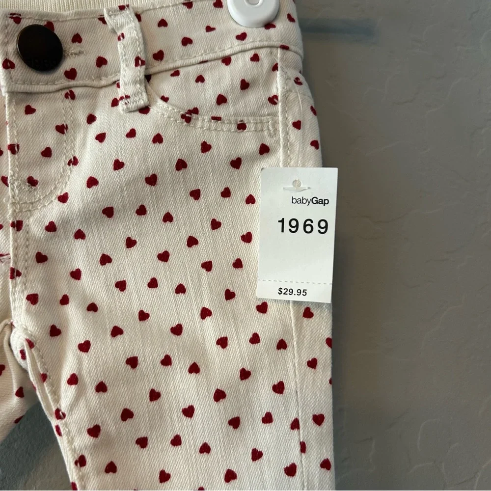 ⭐️Baby Gap heart patterned pull on skinny jeans size 0-3 months NEW