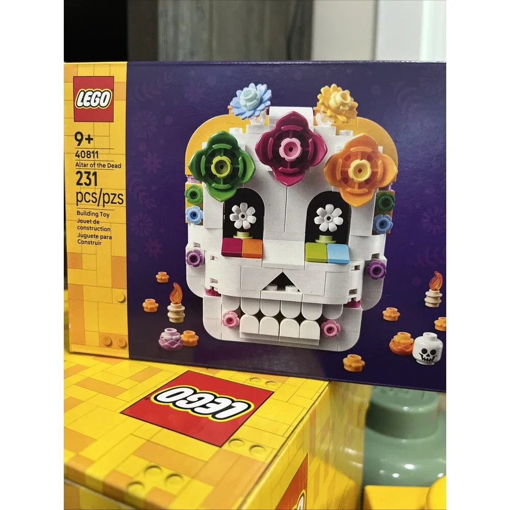 Lego 40811 Altar of the Dead new halloween box gift skull set