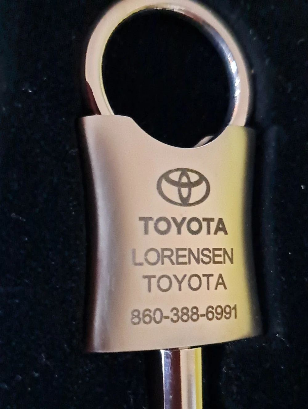 Toyota bottom open