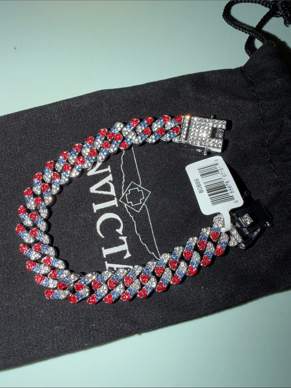 Invicta bold crystal