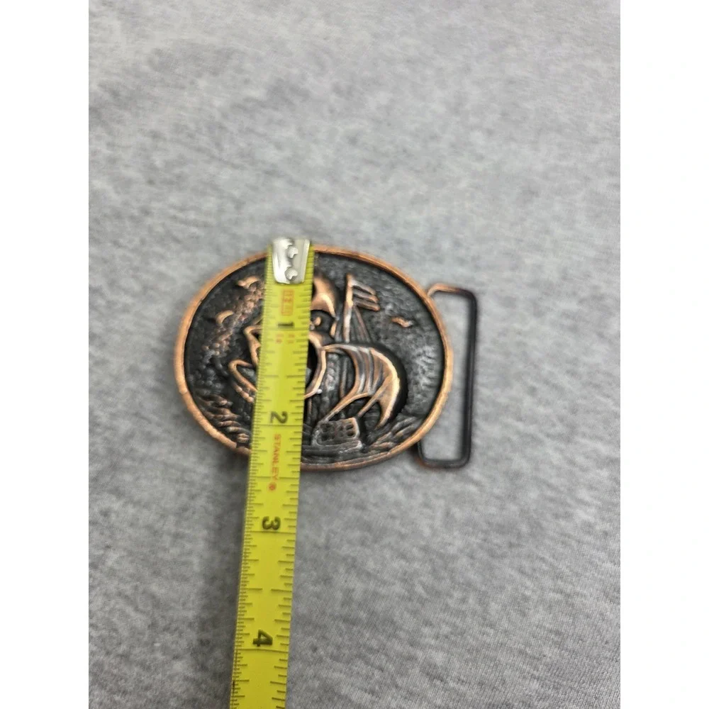 Unknown nautical buckle