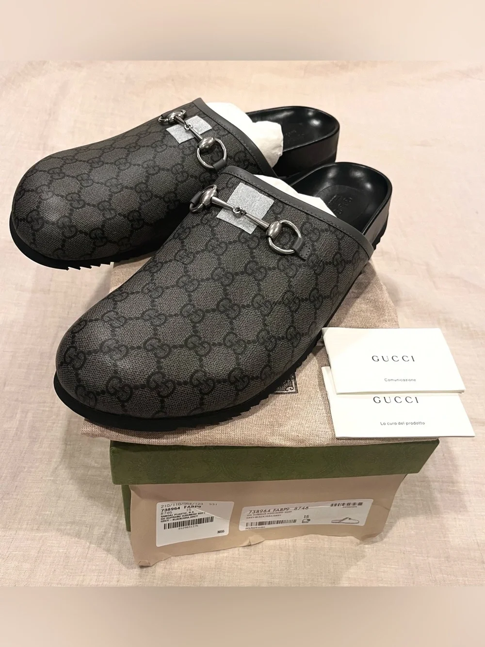 Gucci supreme gg