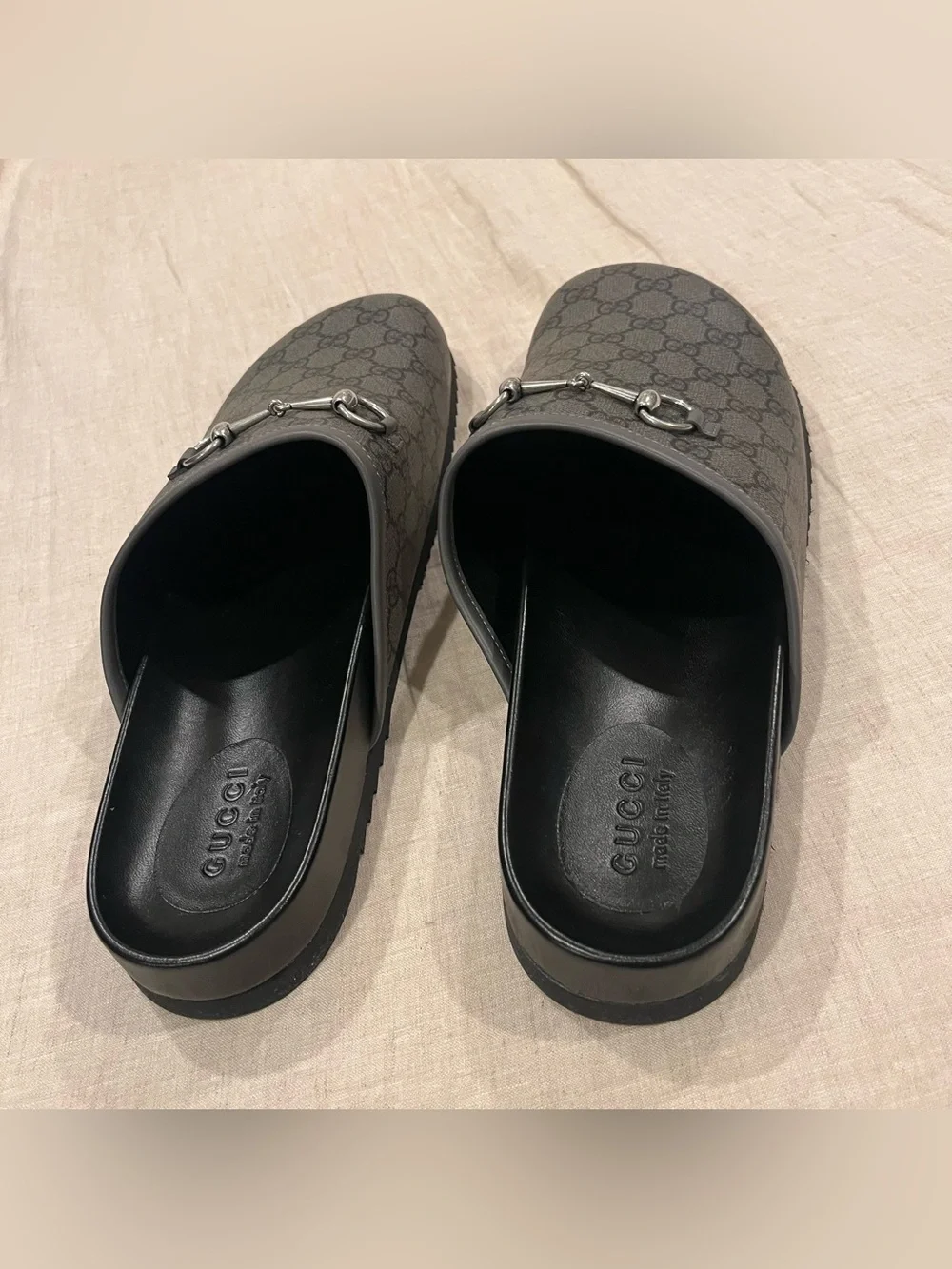 Gucci supreme gg