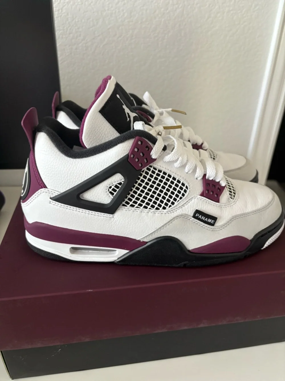 Jordan 4 Retro PSG Paris Saint-German