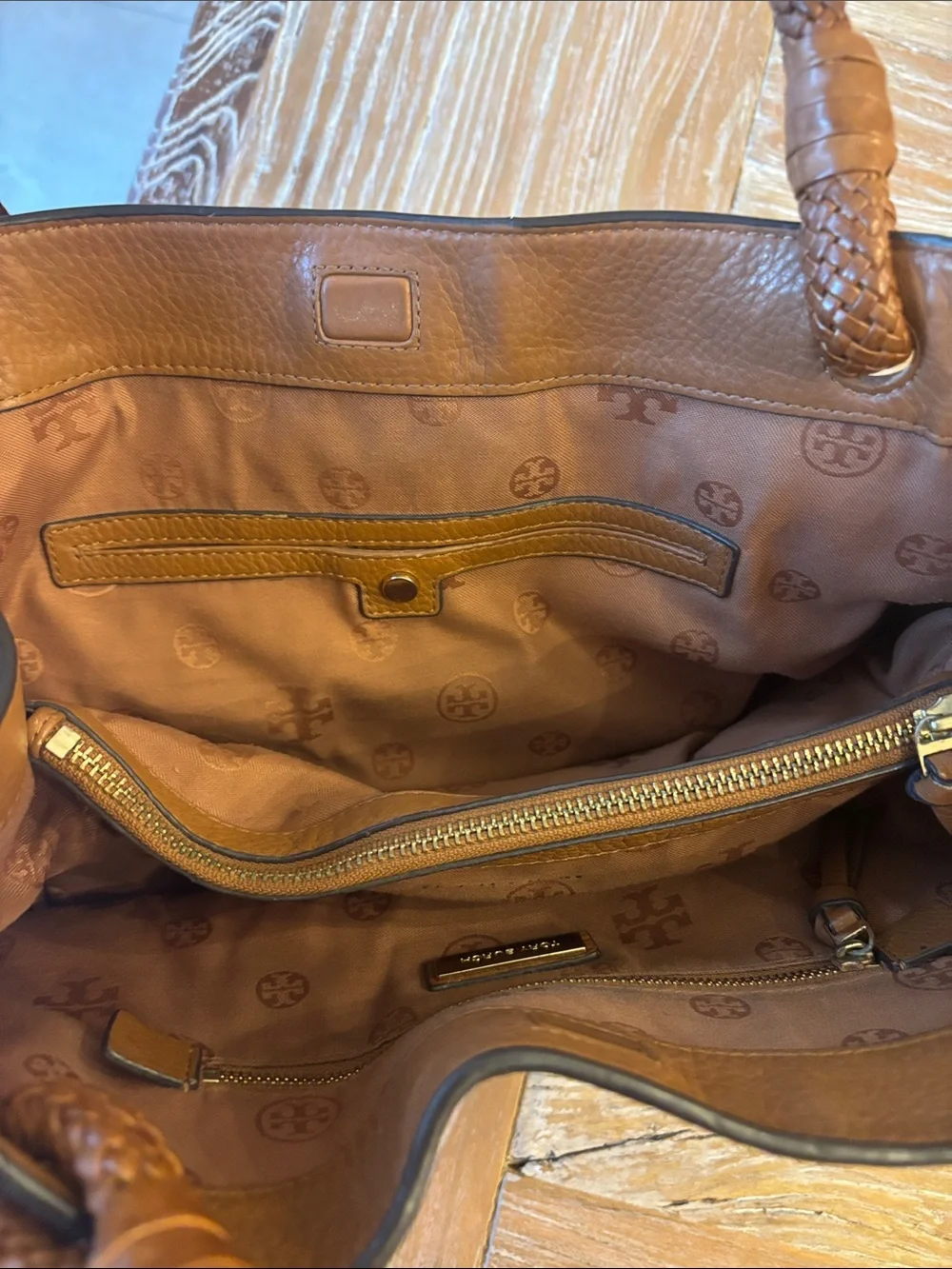 Tory Burch tory burch