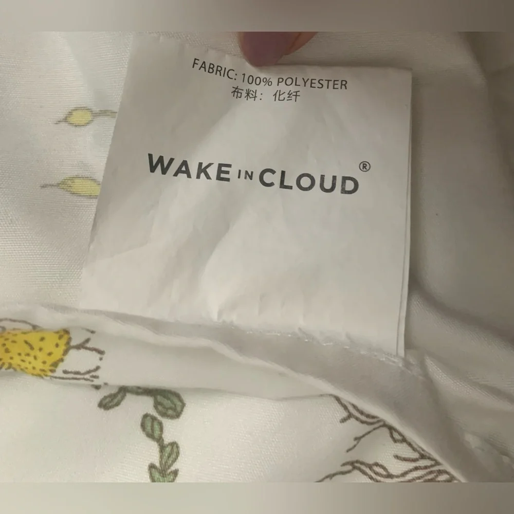 Wake in Cloud lovely botanical
