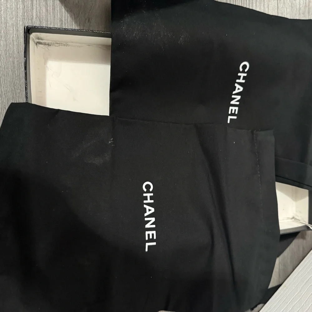 CHANEL women’s espadrilles