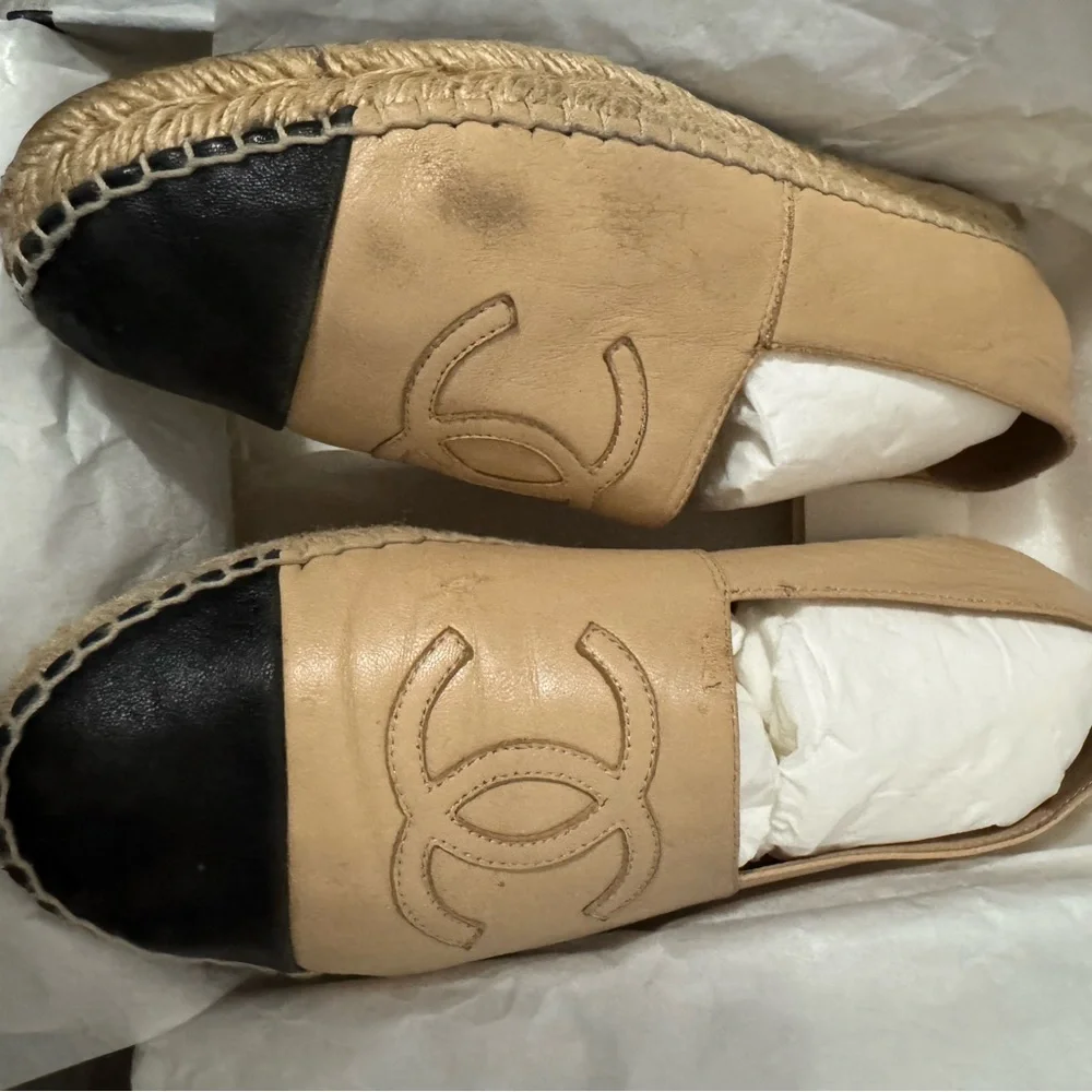 CHANEL women’s espadrilles