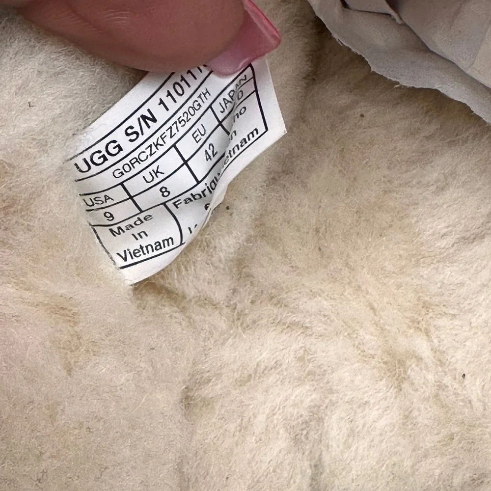 UGG crafted premium