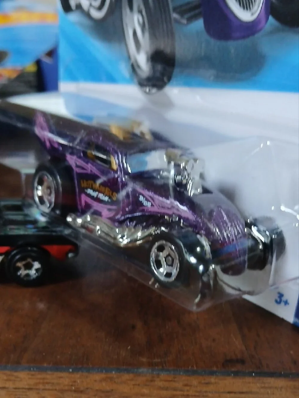 Hot Wheels shiny purple
