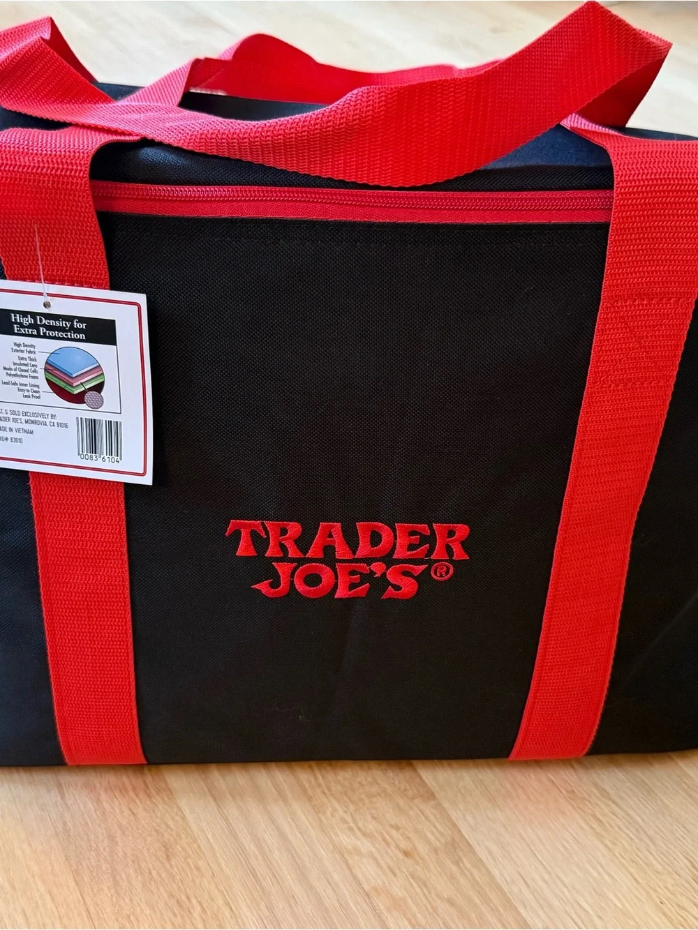 Trader Joe’s Insulated Cooler Bag Black Red Large Reusable Grocery Tote NEW