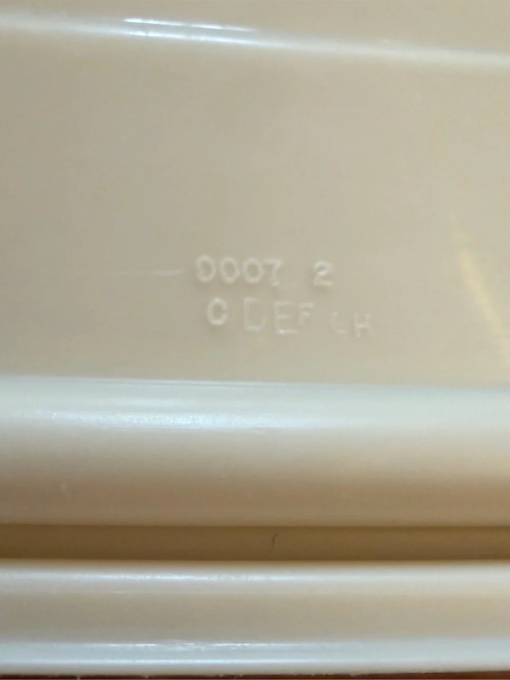 Rubbermaid two vintage