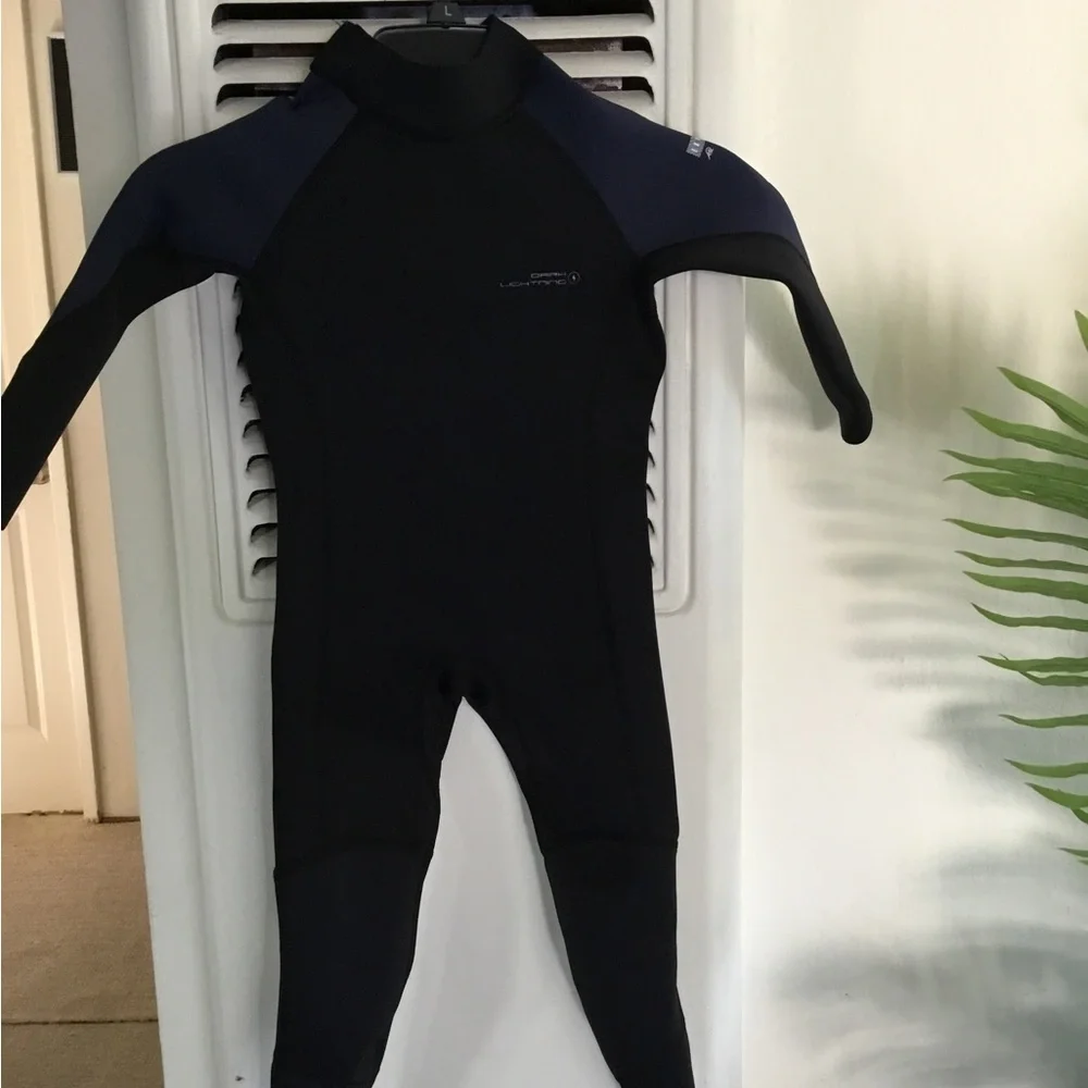 Dark lightning wetsuit Black & Navy Full-Body Wetsuit Xs