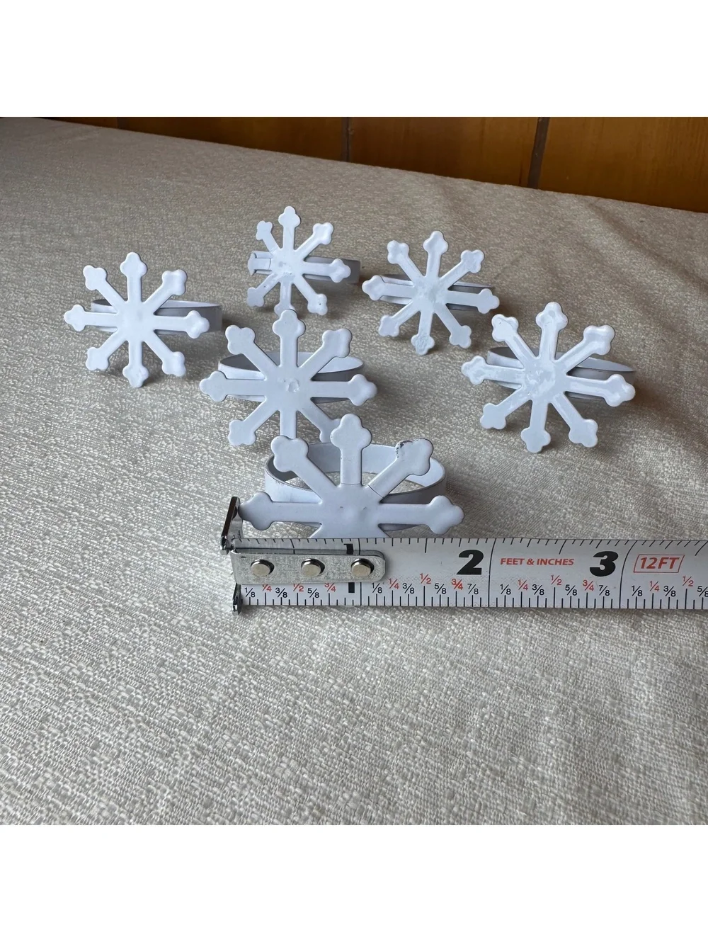N/A white snowflake