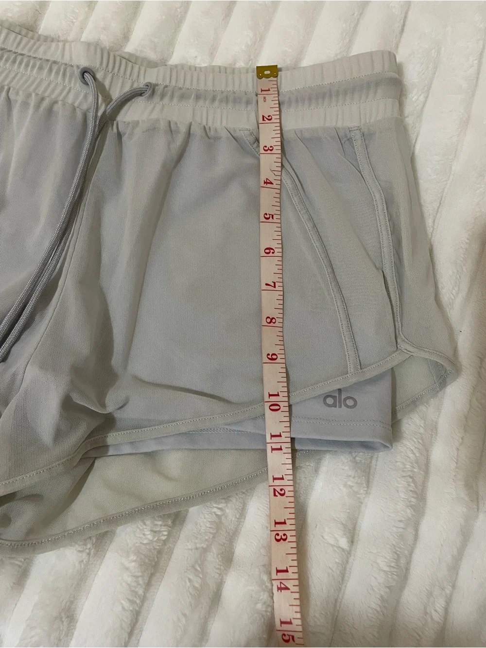 ALO Yoga lightweight white