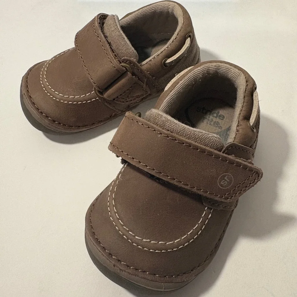 Stride Rite tiny steps