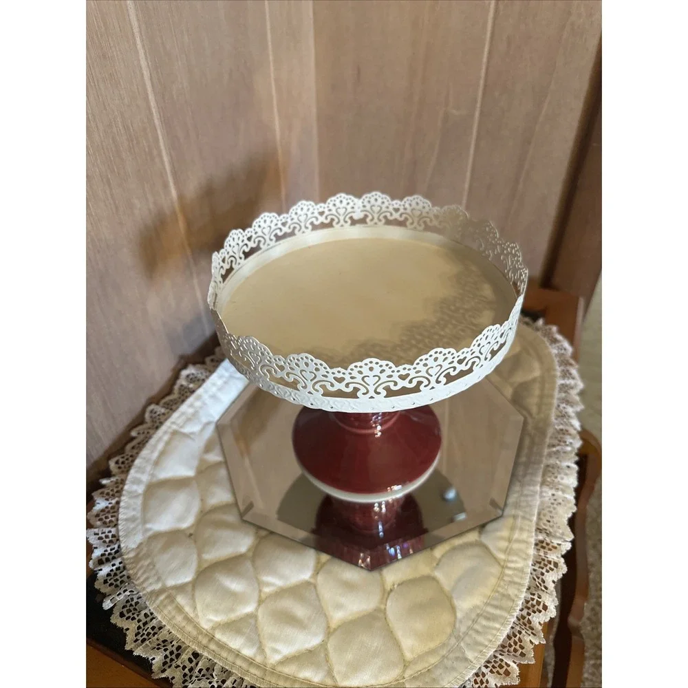 white metal‎ lace-edged Display stand with a Red Longaberger Base