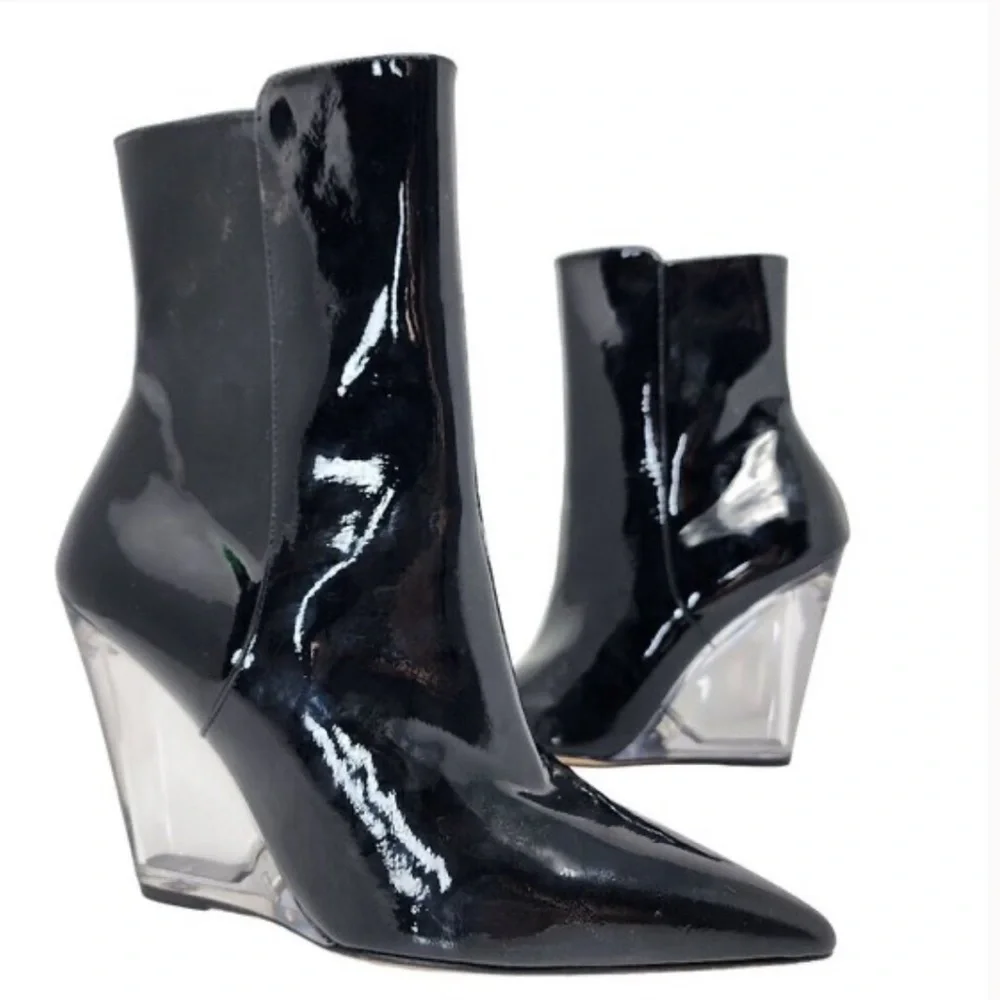 Stuart Weitzman new stuart