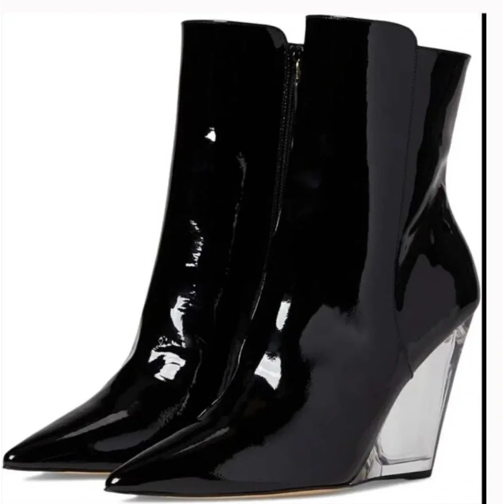Stuart Weitzman new stuart