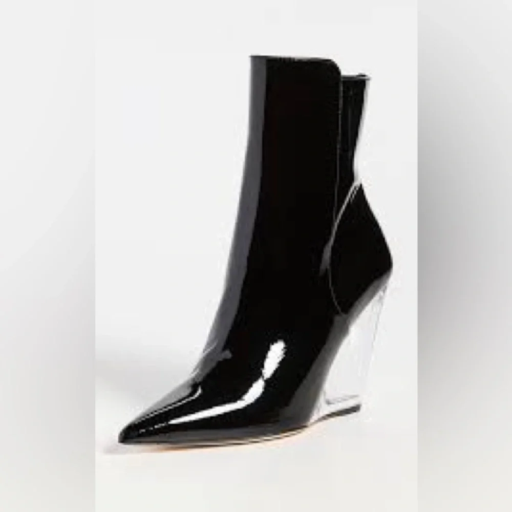 Stuart Weitzman new stuart