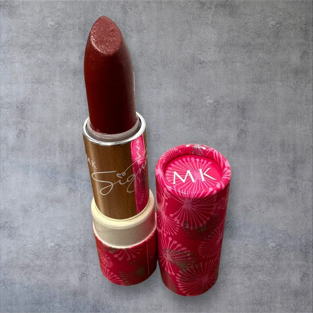 New Without Box Mary Kay Signature Crimson Glow‎ Red Lipstick HC 16 Discontinued