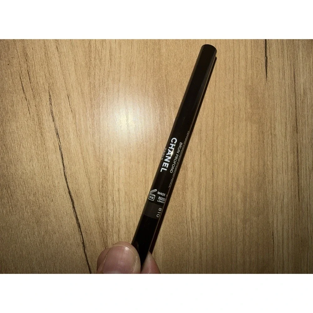Chanel Stylo Sourcils Waterproof Eyebrow Pencil #810 Brun‎ Profond 0.27g