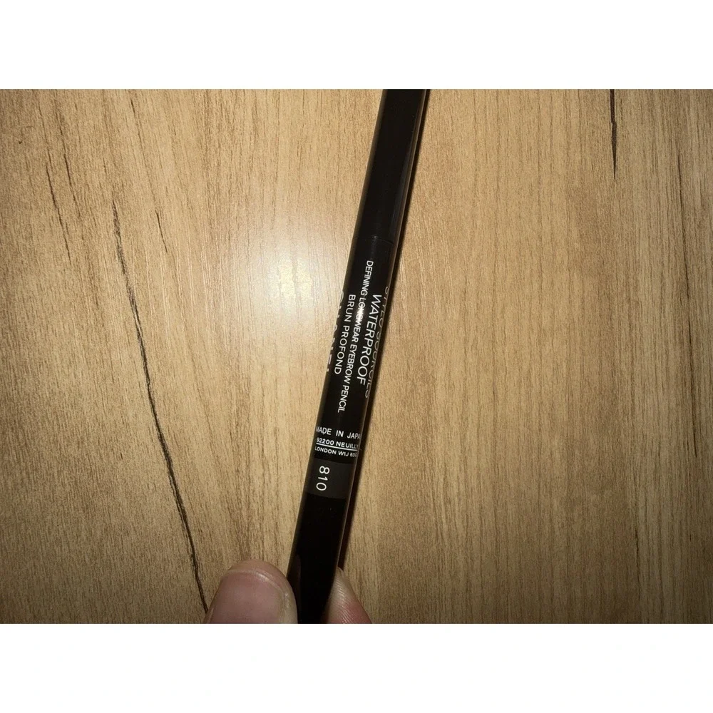 CHANEL brun profond