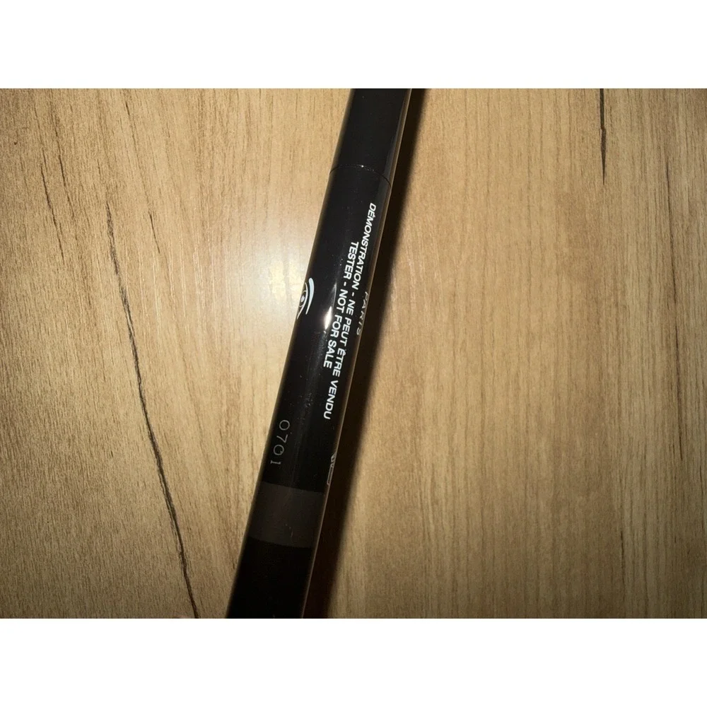 CHANEL profond eyebrow sourcils