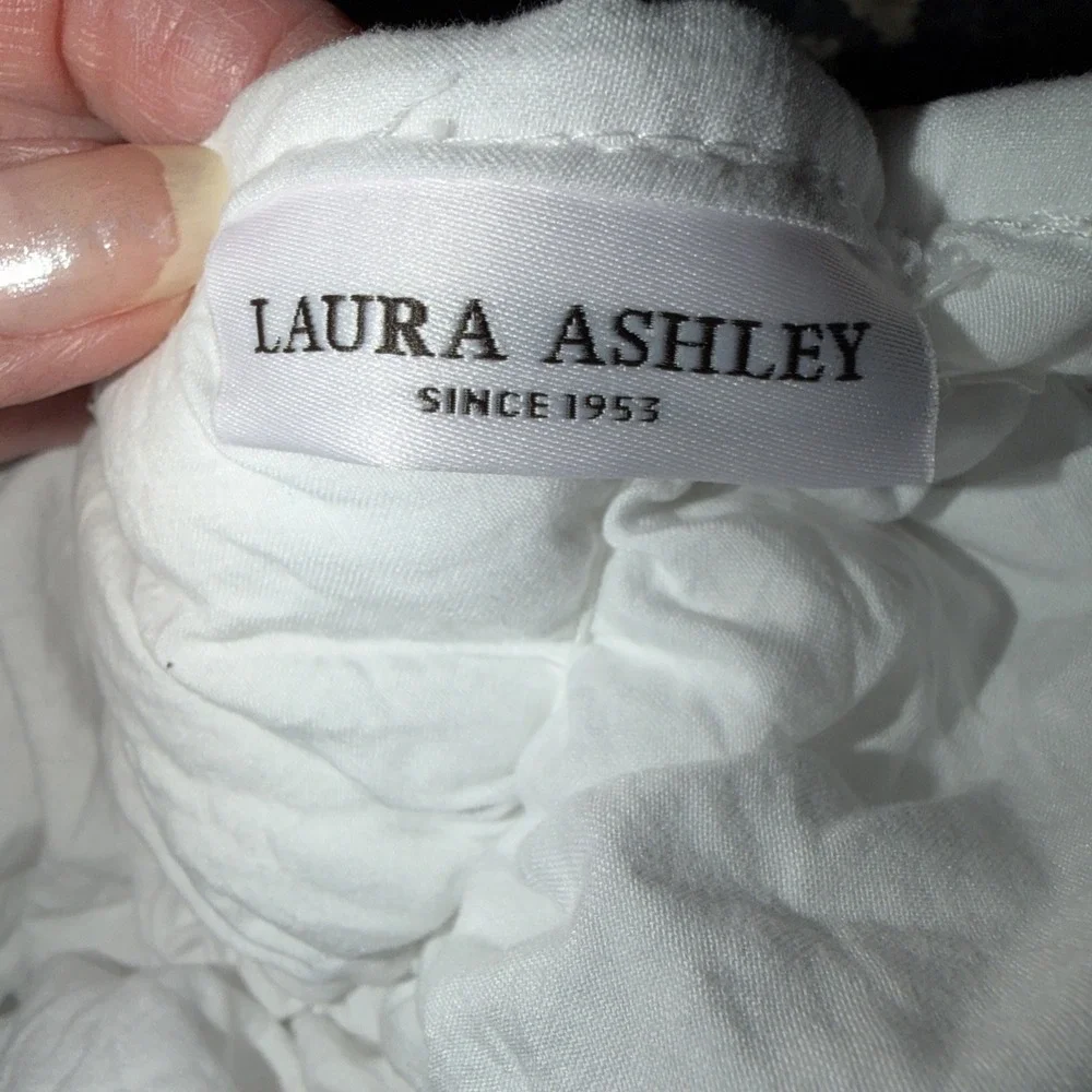 Laura Ashley very clean