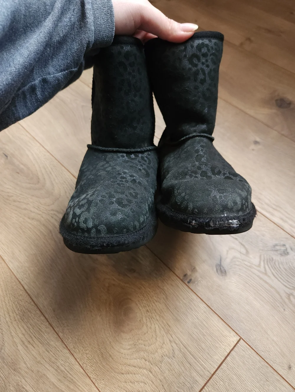 UGG used wear