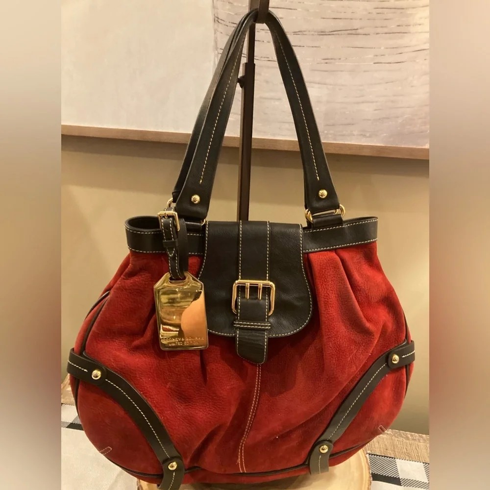 Dooney & Bourke quality see bag