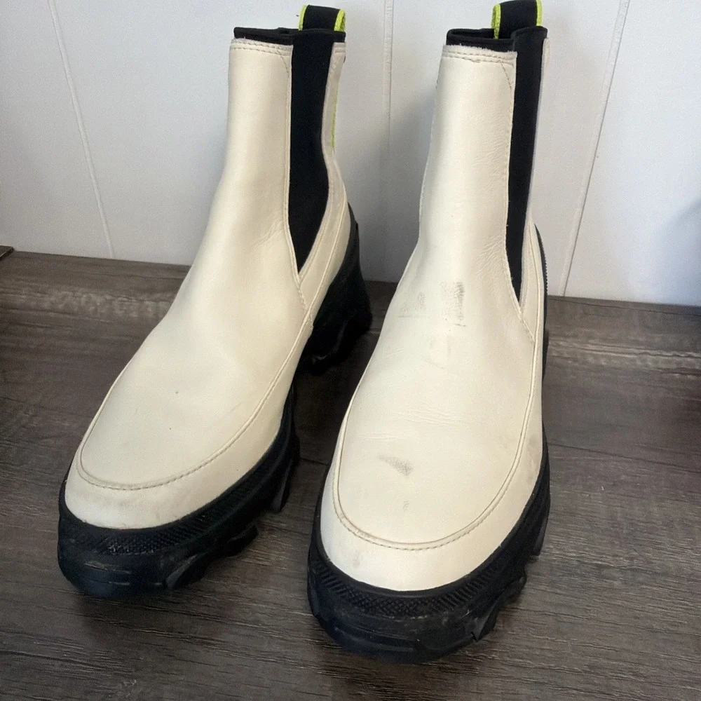 Sorel don different