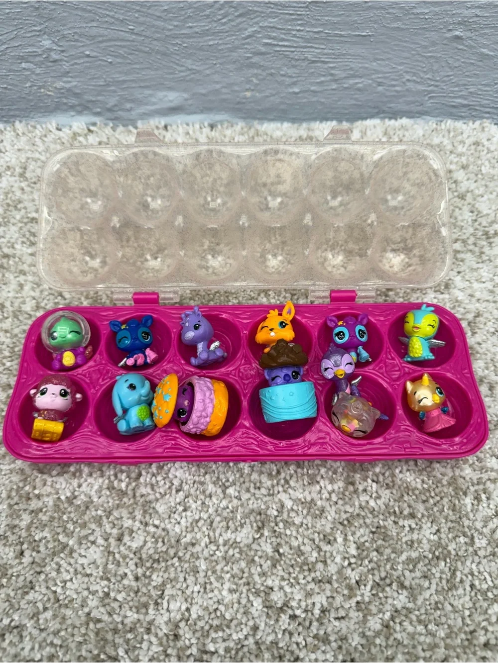 Hatchimals Colleggtibles Lot of 12 in Egg Carton
