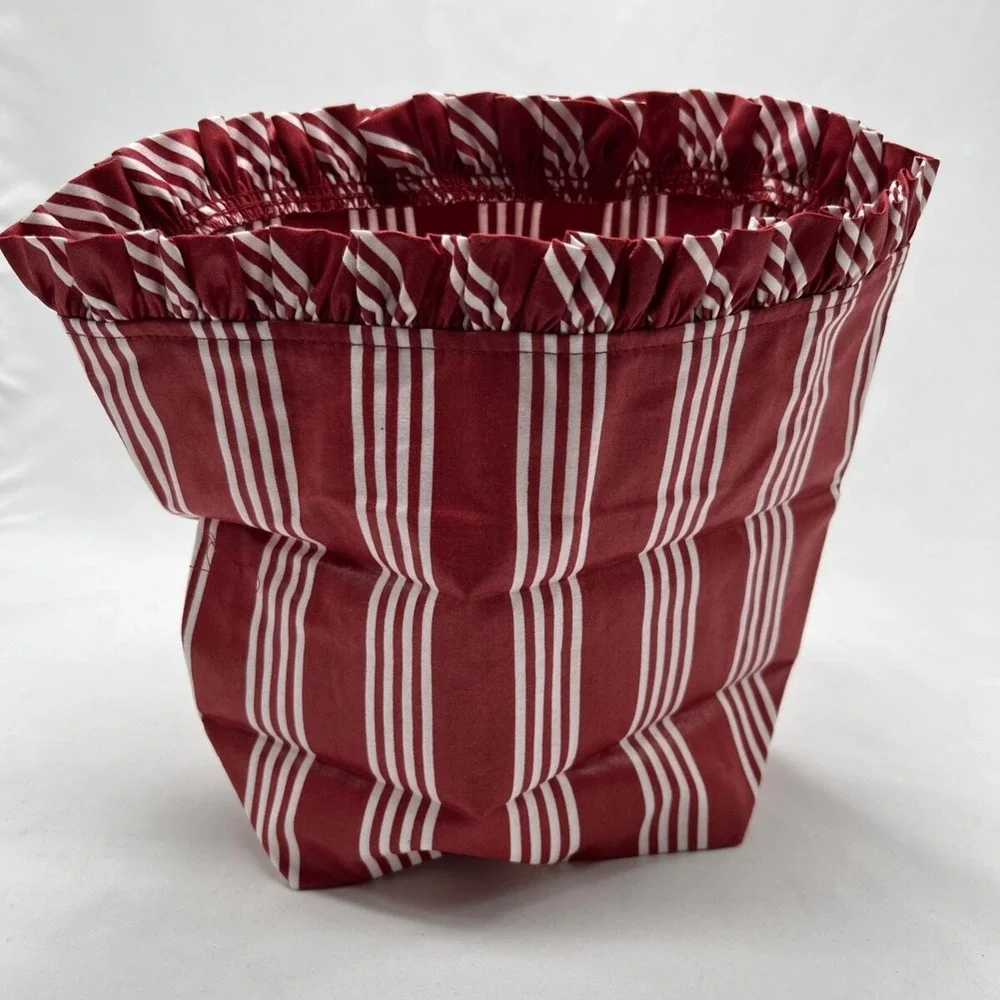 Longaberger 1998 Glad Tidings Stand Up Liner Red/White Stripes Basket Accessory