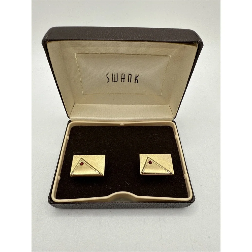Vintage Swank brushed gold-tone geometric W/‎ Small Red Rhinestone cufflinks