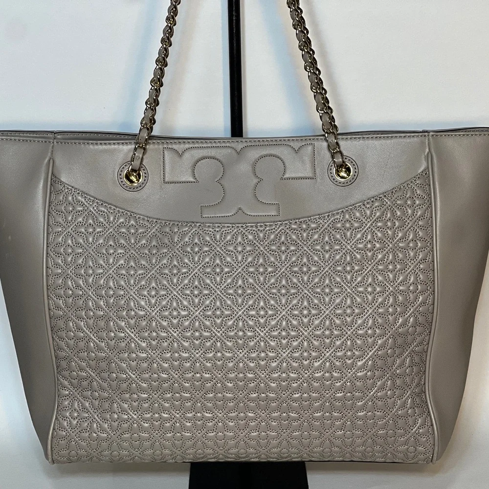 Tory Burch prohibited handles