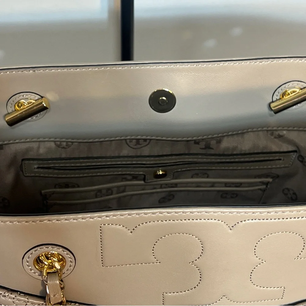 Tory Burch copyright gray chain