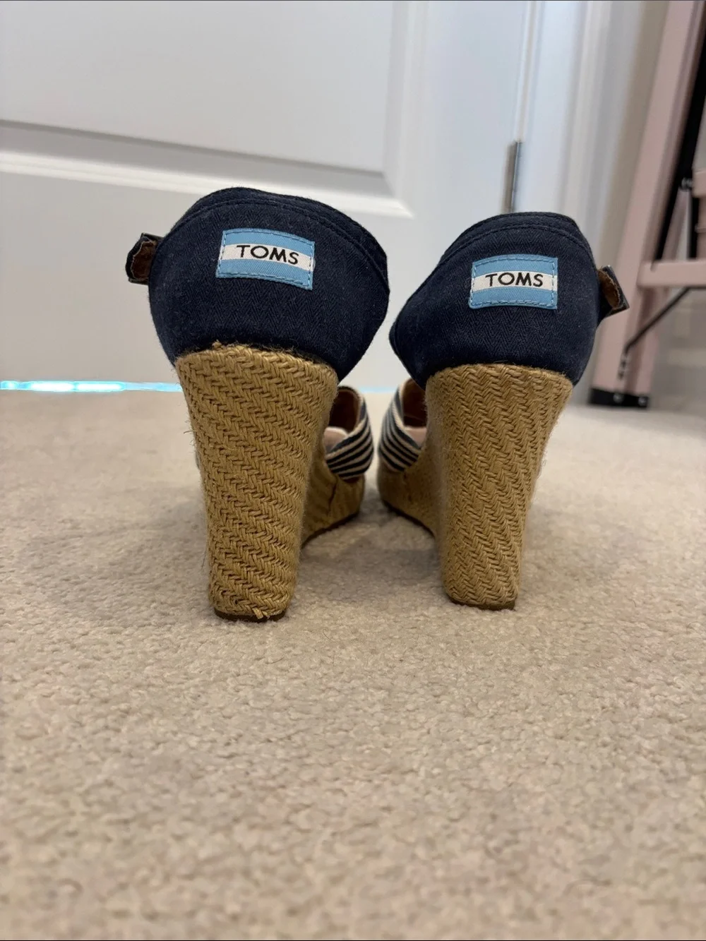 Toms wedge sandals