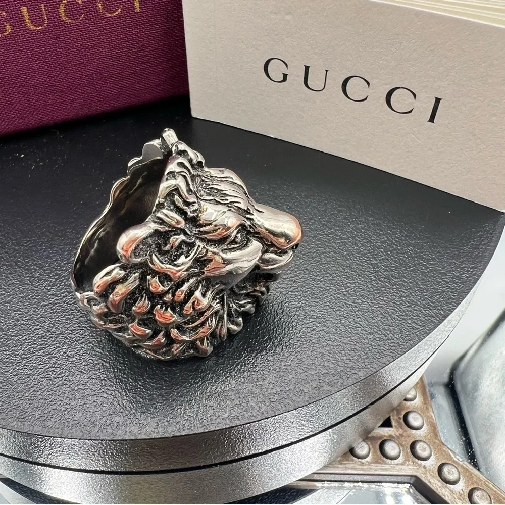 Gucci bold ring