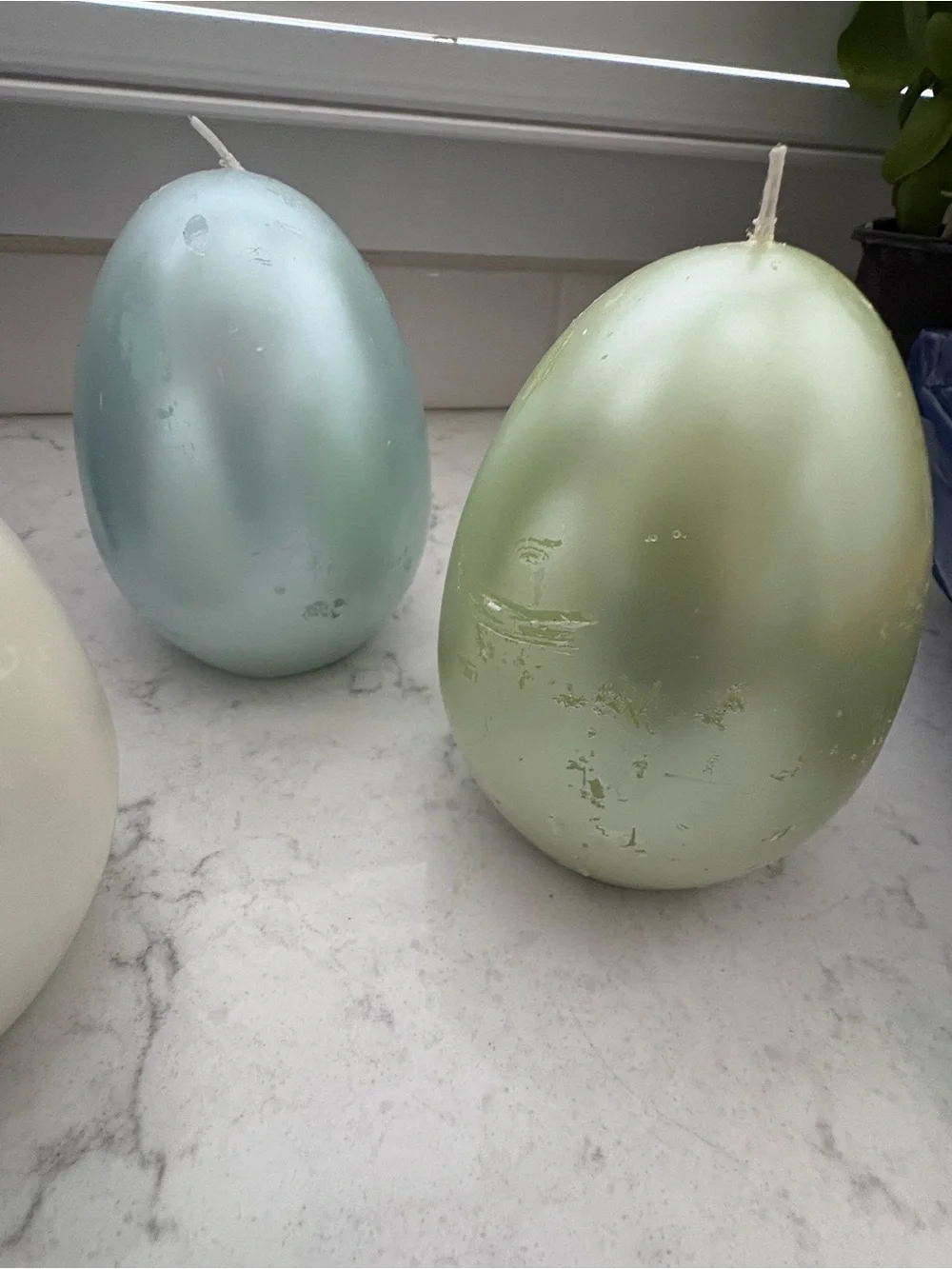 Pottery Barn Set of 3 Metallic Egg Candles - Pearl, Mint & Pale Blue