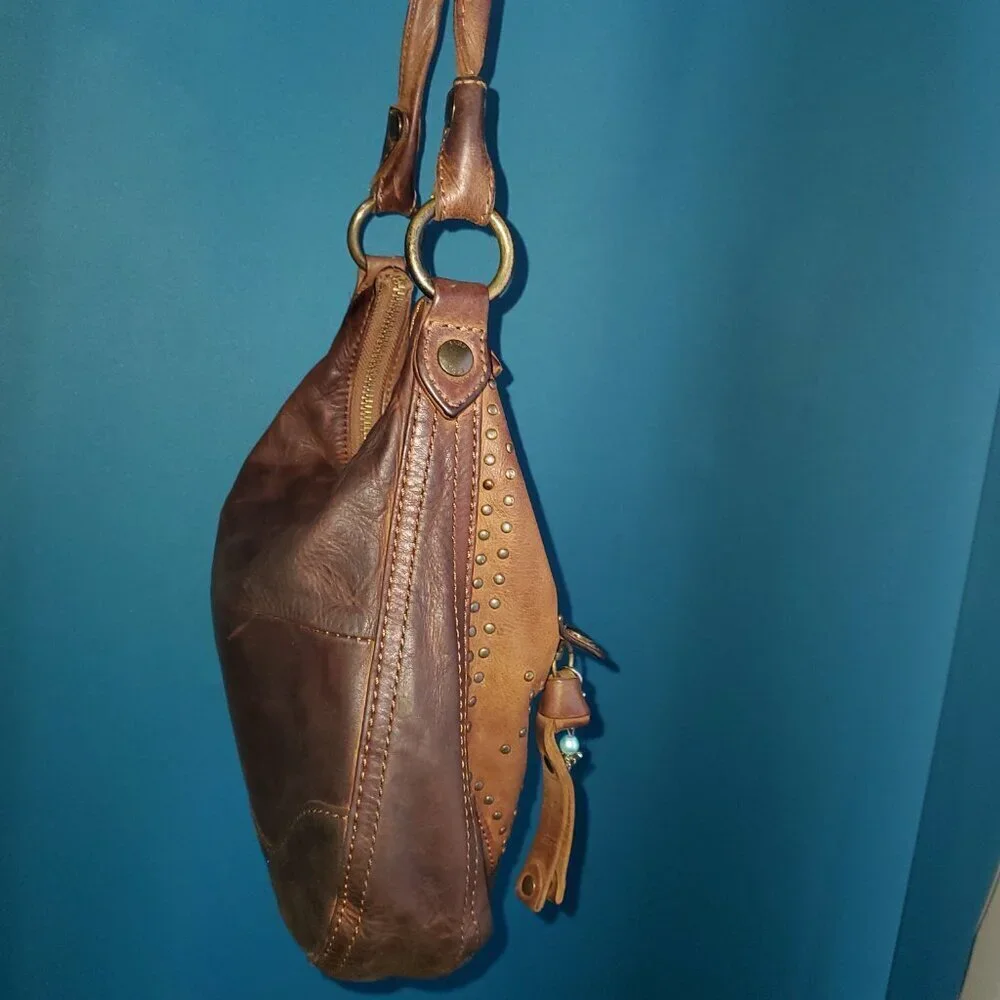 👜 FRYE Vintage Brown Leather Studded Hobo Shoulder Bag Boho