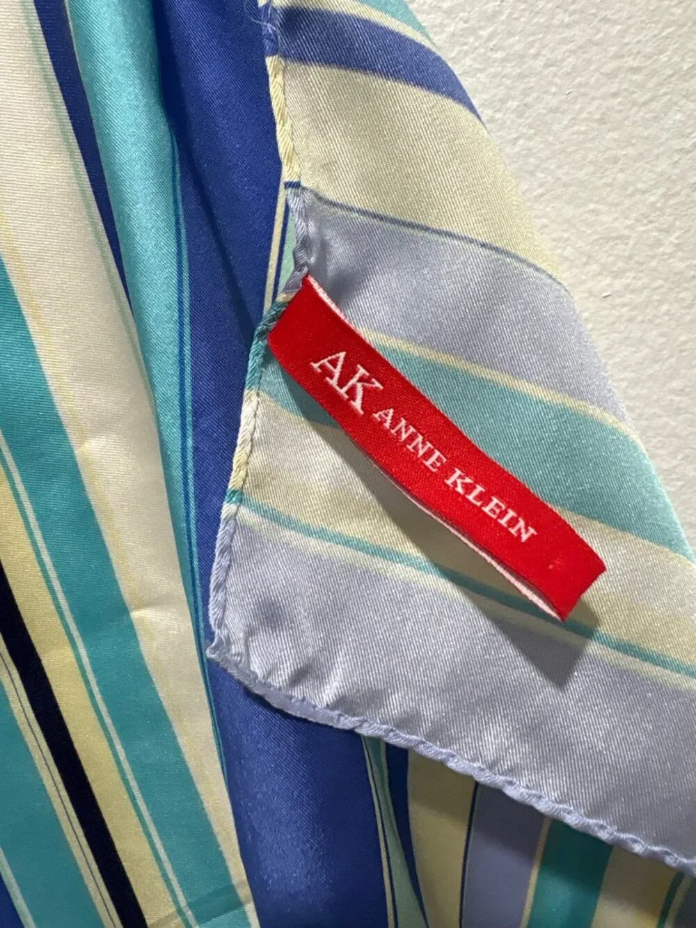 Anne Klein beautiful vintage