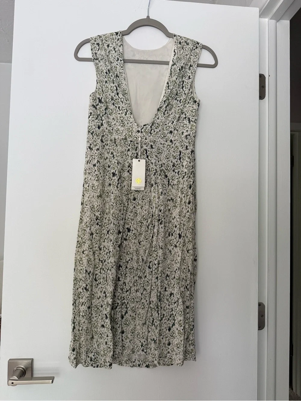 Tory Burch silhouette xs nwt