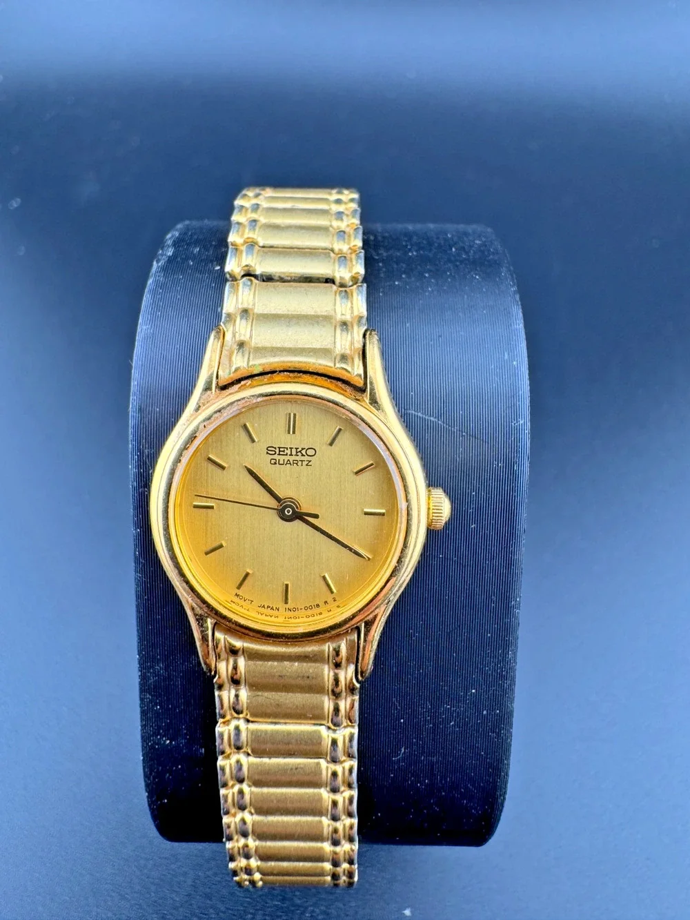 Vintage Seiko Quartz Ladies Watch Gold Tone Champagne