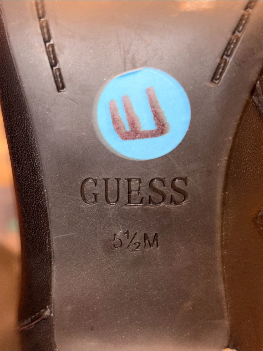 Guess stylish over