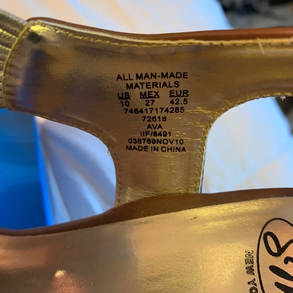 N/A gently worn