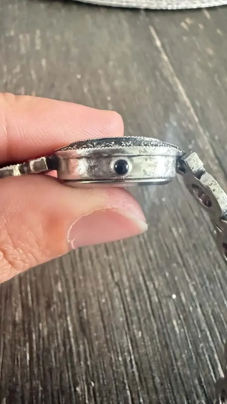Unbranded sterling silver